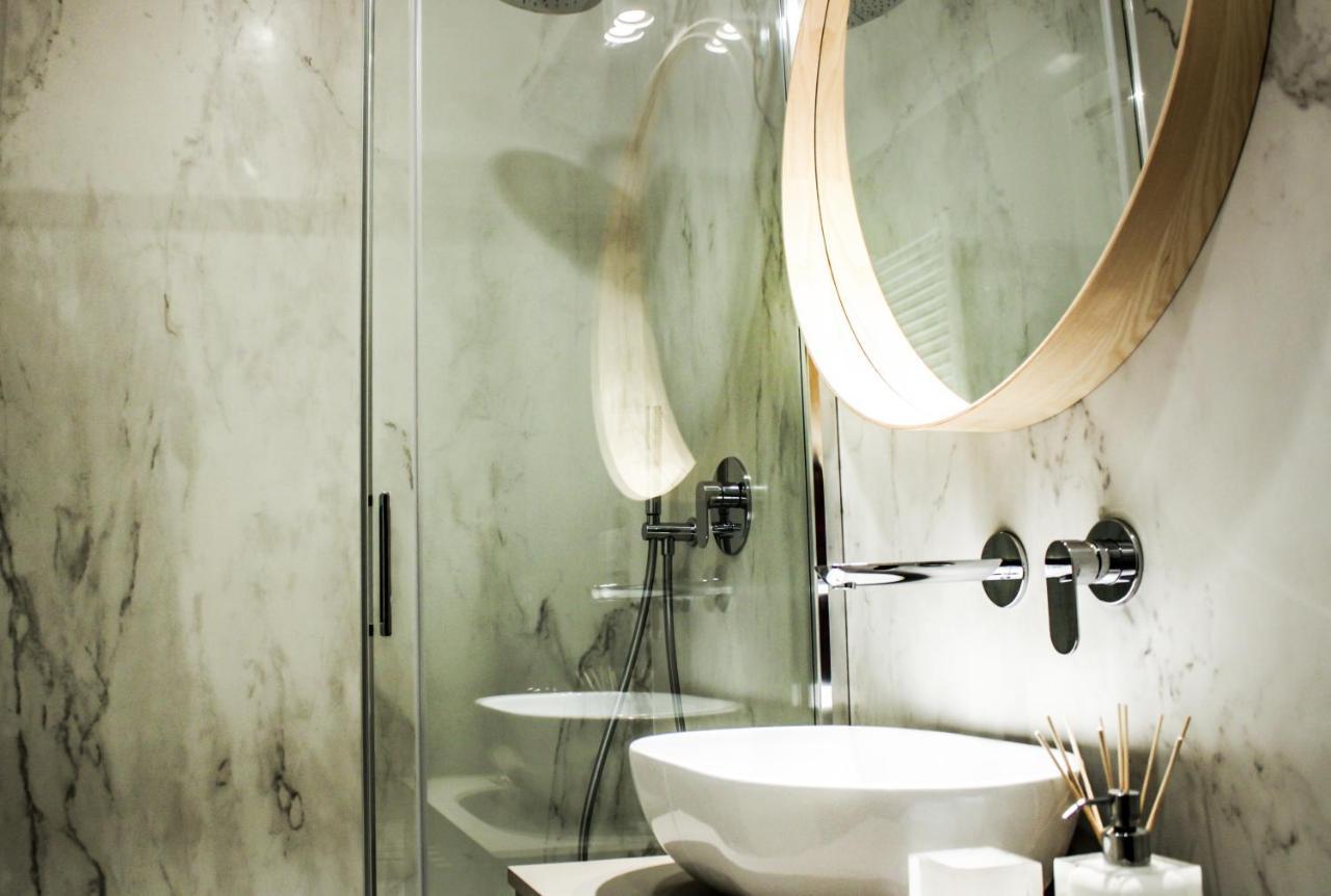Serendipity Apartments - Duomo มิลาน ภายนอก รูปภาพ