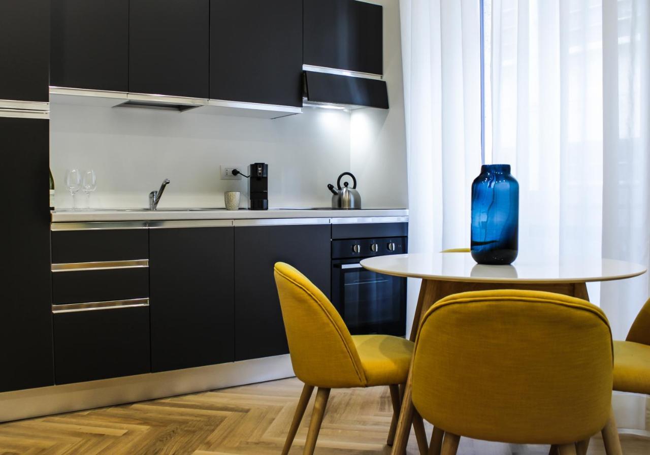 Serendipity Apartments - Duomo มิลาน ภายนอก รูปภาพ